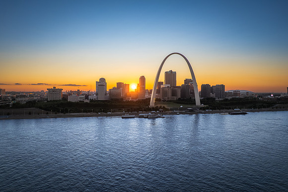 St. Louis Arch and city skyline