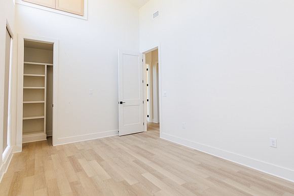808_N_Poplar_NLR-18