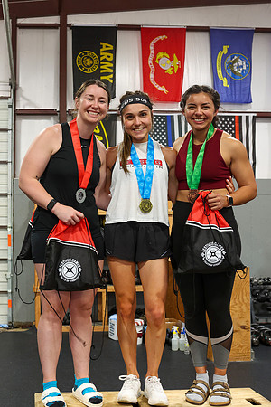 Festivus_20220423_Podiums_Vols-11