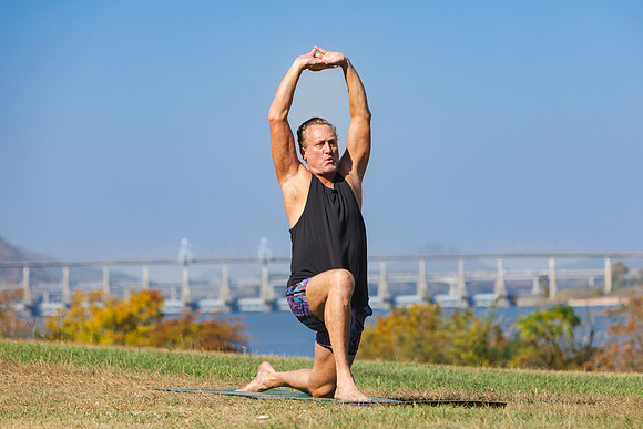 Steve_Yoga-12