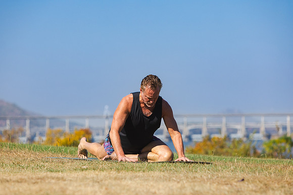 Steve_Yoga-21