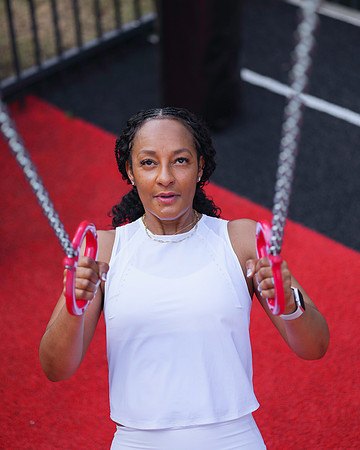 KimLevFit_Session1_5x4_Instagram-31