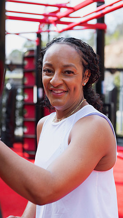 KimLevFit_Session1_16x9_Stories-21