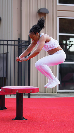 KimLevFit_Session1_16x9_Stories-30
