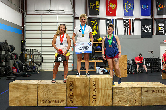 Festivus_20220423_Podiums_Vols-7