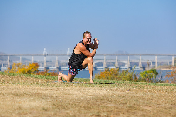 Steve_Yoga-8