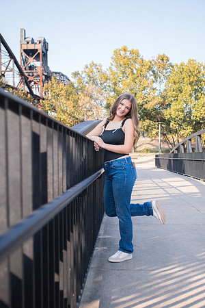 Rachel_Hoff_Senior_Portraits-11