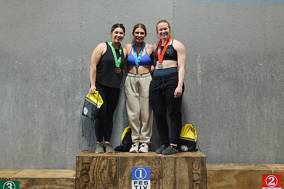 Festivus_Sidney_Podiums